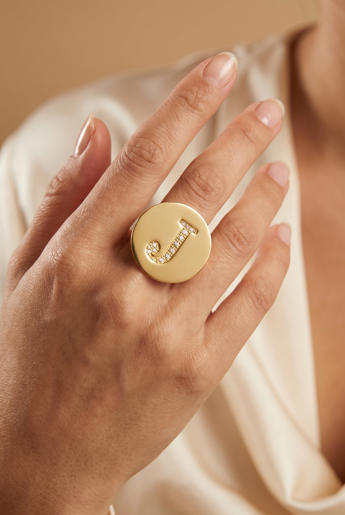 1 letter ring Main image